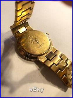 Authentic Gucci Mens Watch 3300 2M Gold Wristwatch For Parts Or Repair