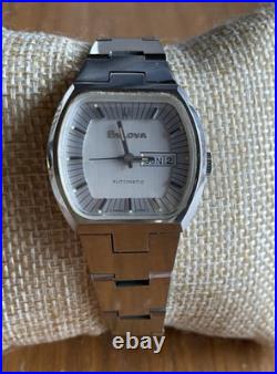 Bulova Automatic Wristwatch WithDate Vintage Watch For Parts Or Repair Not Working