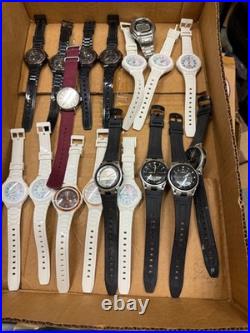 LOT OF 18 WATCHES NOT WORKING AND MISSING PARTS For repair or for parts