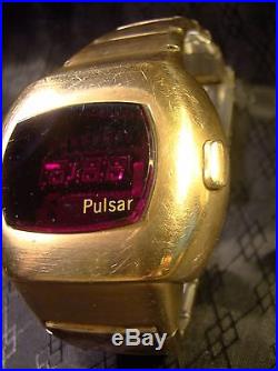 Nice Mens Vintage 1970s Pulsar Digital James Bond P3 3013 Watch Parts Repair