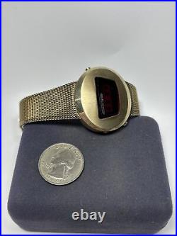 Parts/Repair Rare Jaeger Lecoultre 10k GF Master Quartz LED Watch