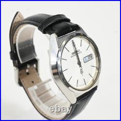Seiko Grand Quartz 4843-8110 Vintage Day Date Watch For Parts Repair Japan