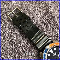 Seiko SQ Men Black Dial Day/Date Pepsi 42mm For Watch Parts Or Repair Only