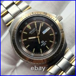 Seiko SQ Sports 100 Mens Vintage Two-Tone Quartz Watch 8123-6040 PARTS/ REPAIR Seiko SQ Sports 100 Mens Vintage Two-Tone Quartz Watch 8123-6040 PARTS/ REPAIR