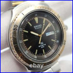 Seiko SQ Sports 100 Mens Vintage Two-Tone Quartz Watch 8123-6040 PARTS/ REPAIR Seiko SQ Sports 100 Mens Vintage Two-Tone Quartz Watch 8123-6040 PARTS/ REPAIR