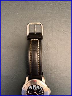 Tissot Navigator N250 World Timer Quartz 39mm Leather Strap For Parts/Repair Tissot Navigator N250 World Timer Quartz 39mm Leather Strap For Parts/Repair