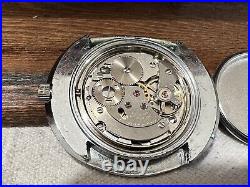 Vintage 1940s 50s Vulcain Day Date 17 Jewels Swiss Watch Mechanical PARTS REPAIR Vintage 1940s 50s Vulcain Day Date 17 Jewels Swiss Watch Mechanical PARTS REPAIR