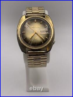 Vintage 1972 N2 Bulova Accutron Date Men's Watch HGE Bezel, Parts Or Repair