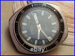 Vintage 1973 Bulova Day-Date Devil Diver Watch withSigned Crown FOR PARTS/REPAIR