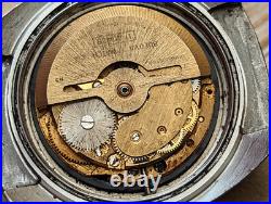 Vintage 1973 Bulova Day-Date Devil Diver Watch withSigned Crown FOR PARTS/REPAIR