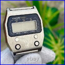 Vintage Casio Digital Men's Watch 52QS-14 Non Working For Parts or Repair