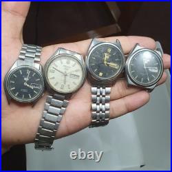 Vintage Lot of 10 Vintage Seiko 5 Automatic Men's Japan Watches For Parts Repair Vintage Lot of 10 Vintage Seiko 5 Automatic Men's Japan Watches For Parts Repair