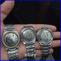 Vintage Lot of 10 Vintage Seiko 5 Automatic Men's Japan Watches For Parts Repair Vintage Lot of 10 Vintage Seiko 5 Automatic Men's Japan Watches For Parts Repair