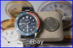 Vintage SEIKO 7546 Stainless Steel Quartz Men's Diver Watch -For Repair /Parts