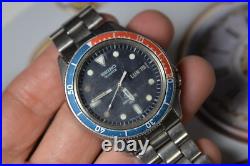 Vintage SEIKO 7546 Stainless Steel Quartz Men's Diver Watch -For Repair /Parts