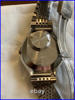 Vintage Seiko Quartz VFA 3823-7001 Watch For Parts / Repair