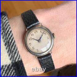 Vintage Tavannes Trench Style Wristwatch 15 Jewels Runs for PARTS / REPAIR