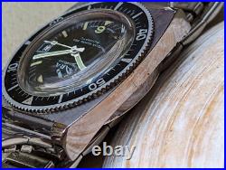 Vintage Tiara Aqua-Guard 660 Diver Watch withPatina, Runs Strong FOR PARTS/REPAIR