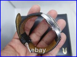 Vintage Universal Genève 1950s Hand-Wind Watch For parts or repair Vintage Universal Genève 1950s Hand-Wind Watch For parts or repair
