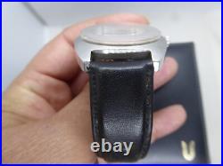 Vintage Universal Genève 1950s Hand-Wind Watch For parts or repair Vintage Universal Genève 1950s Hand-Wind Watch For parts or repair