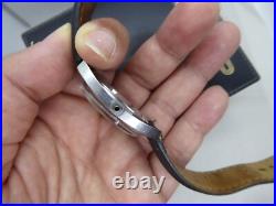 Vintage Universal Genève 1950s Hand-Wind Watch For parts or repair Vintage Universal Genève 1950s Hand-Wind Watch For parts or repair