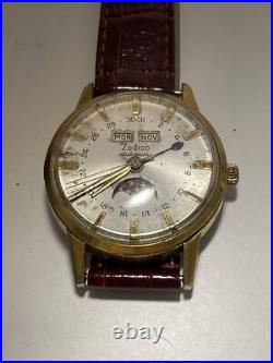 Vintage Zodiac Moon phase Triple Date Men's Wristwatch Automatic Parts or Repair