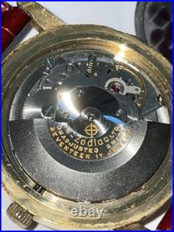 Vintage Zodiac Moon phase Triple Date Men's Wristwatch Automatic Parts or Repair