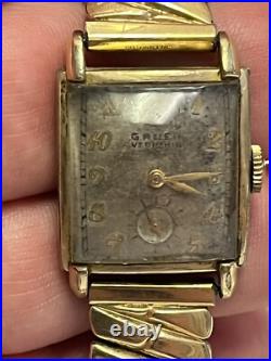Vintage watch lot for parts or repair mostly Swiss Made Croton Gruen Swistar