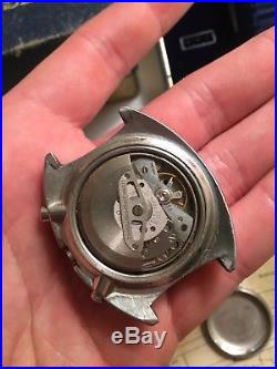 Vtg Seiko 6139-6005 Chronograph Watch 17 Jewels 6139B Movement for Parts/Repair