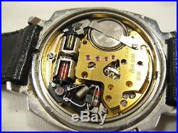 Watch Mens Vintage BULOVA Accutron N1 date for parts or repair