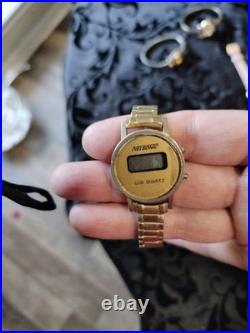 Watches for parts or repair, Ten Total