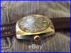 Zenith Surf cal. 2562PC Vintage 70s automatic watch for parts or repairs